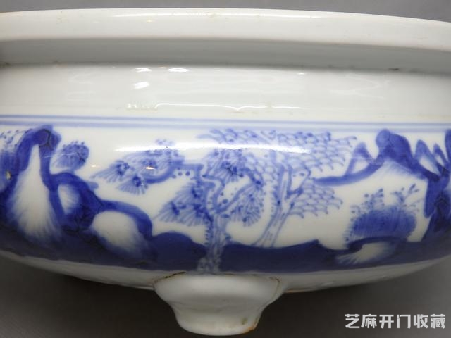 清康熙 德化窑带永字款青花山水人物纹香炉 直径16CM