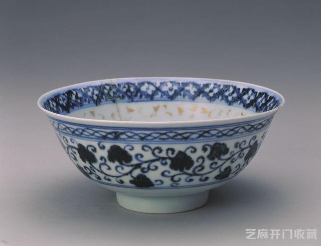 永乐青花瓷器“线柔、胎纯、色艳”