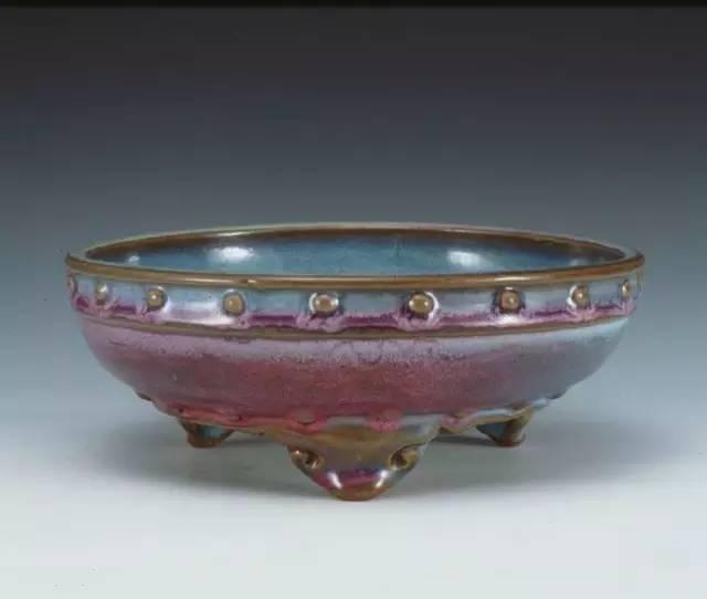 瓷器界的“变色龙”，大红大紫钧窑瓷