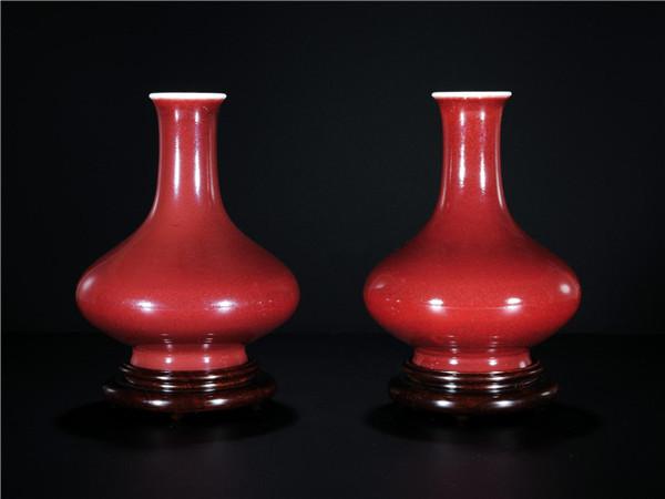 百炉才得一两件：“祭红”为何是最难烧制的瓷器？