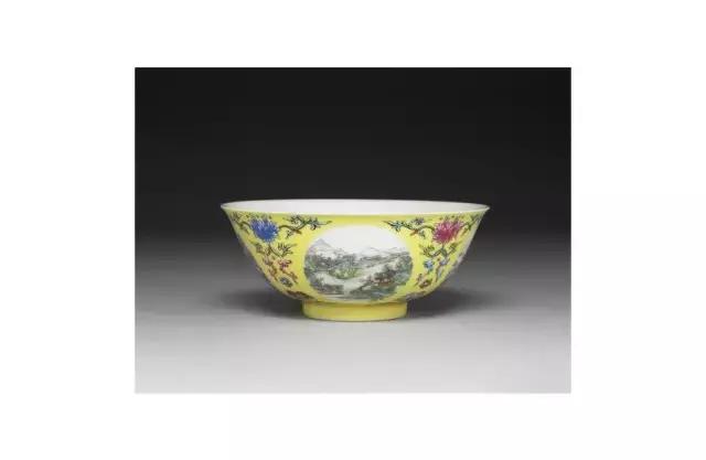 收藏在台北故宫的珐琅彩瓷器